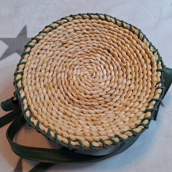 Bath & Body Works ROUND WOVEN Beachy Boho‎ CROSSBODY Cosmetic Bag MAKEUP - Picture 10 of 12